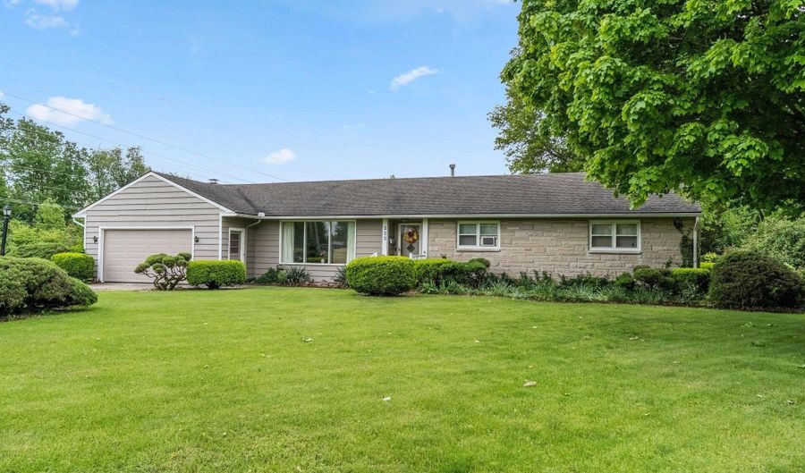 213 S Clark St, Auburn, IN 46706 - 3 Beds, 2 Bath