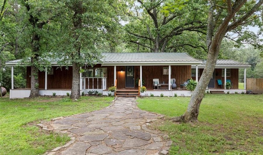 2578 Rs County Road 2610, Alba, TX 75410 - 2 Beds, 2 Bath