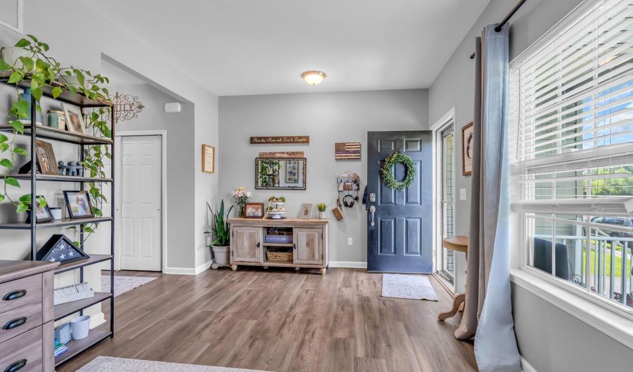 44 Bridle Path, Bayville, NJ 08721 - 4 Beds, null Bath