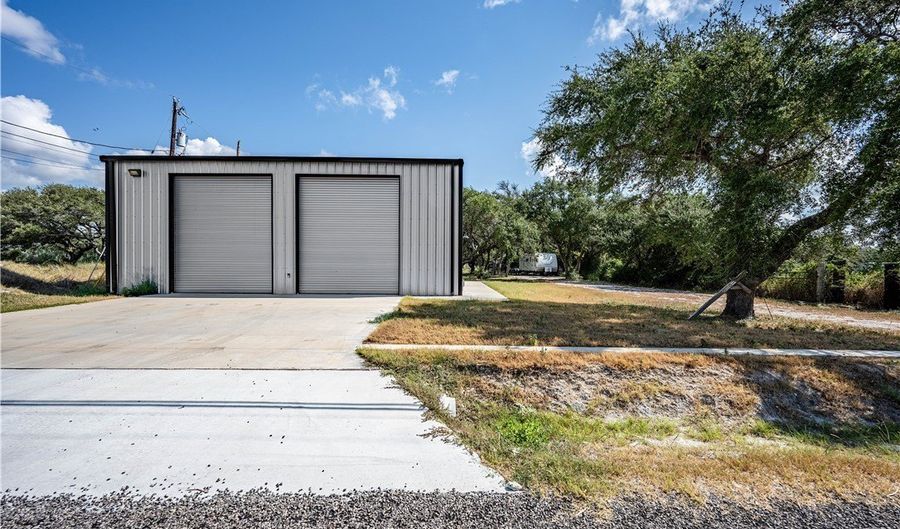 1050 Lee, Aransas Pass, TX 78336 - 0 Beds, 0 Bath