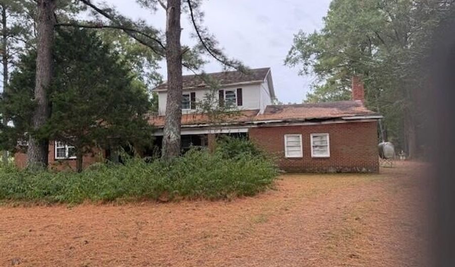 541 E Saluda Hall Rd, Ahoskie, NC 27910 - 3 Beds, 3 Bath