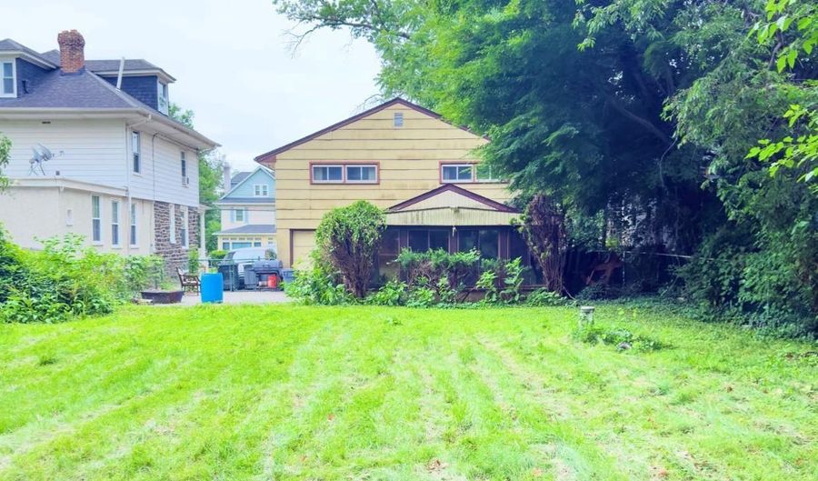 115 E PROVIDENCE Rd, Aldan, PA 19018 - 4 Beds, 2 Bath