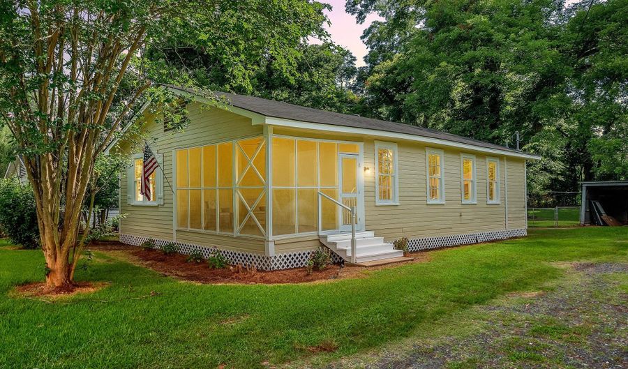 323 Butler Rd, Belcher, LA 71004 - 3 Beds, 2 Bath