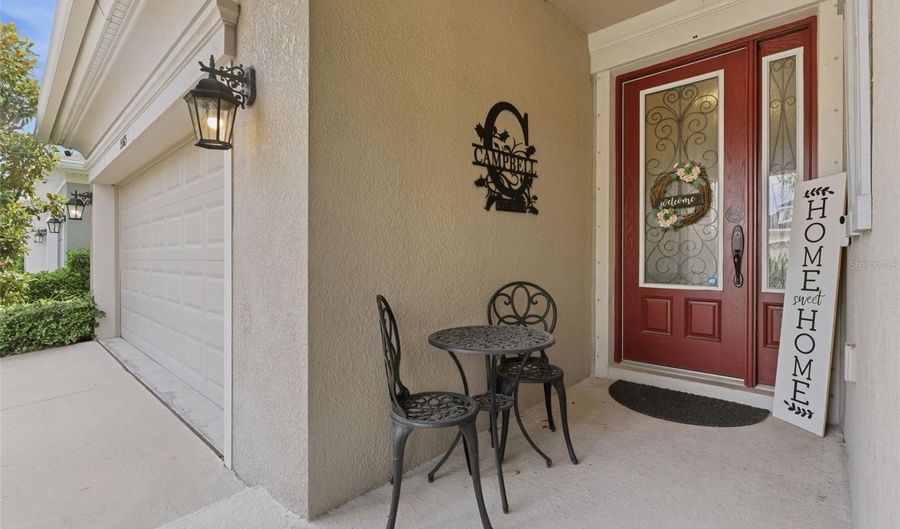 5565 SILVER SUN Dr, Apollo Beach, FL 33572 - 4 Beds, 3 Bath