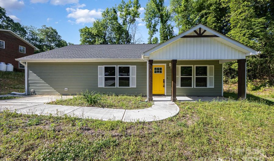 611 Fernwood Dr, Albemarle, NC 28001 - 3 Beds, 2 Bath