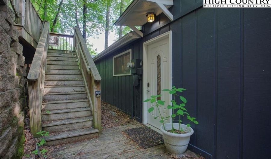 108 Mogul Rd, Banner Elk, NC 28604 - 3 Beds, 2 Bath