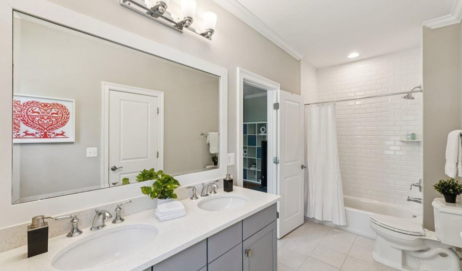 2354 N QUEBEC St, Arlington, VA 22207 - 5 Beds, 5 Bath