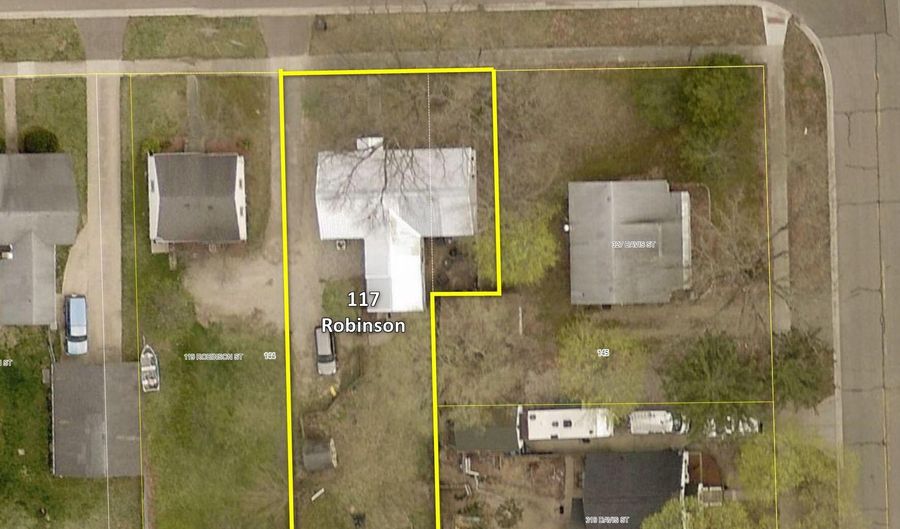 117 Robinson St, Allegan, MI 49010 - 3 Beds, 1 Bath