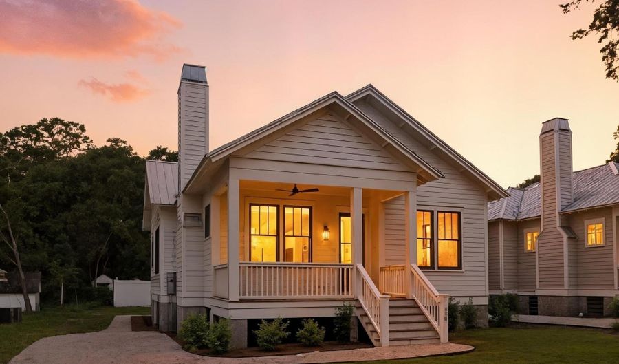 418 Waight St, Beaufort, SC 29902 - 2 Beds, 2 Bath