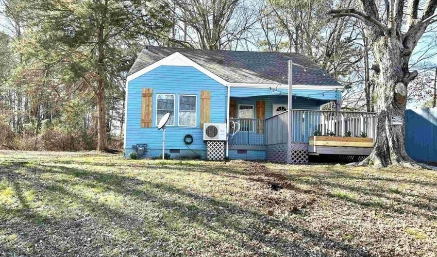 304 Colbert St, Athens, AL 35611 - 2 Beds, 1 Bath