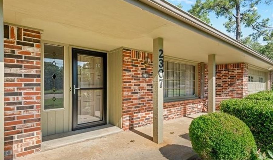 2307 Windsor Way, Bartlesville, OK 74006 - 4 Beds, 4 Bath