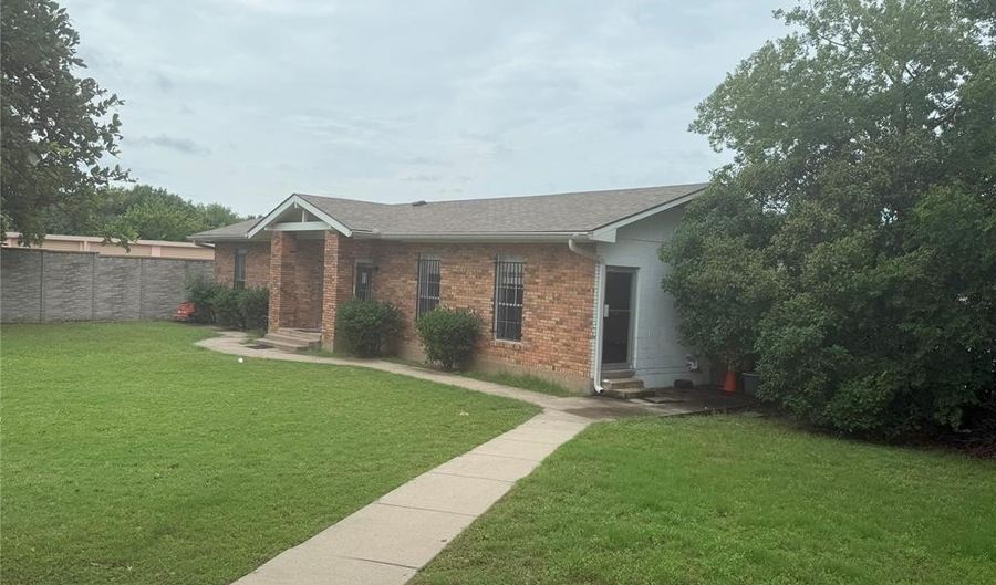 716 E Main St, Allen, TX 75002 - 0 Beds, 0 Bath