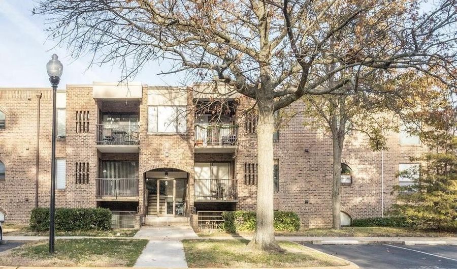 9 SILVERWOOD Cir #1, Annapolis, MD 21403 - 1 Beds, 2 Bath