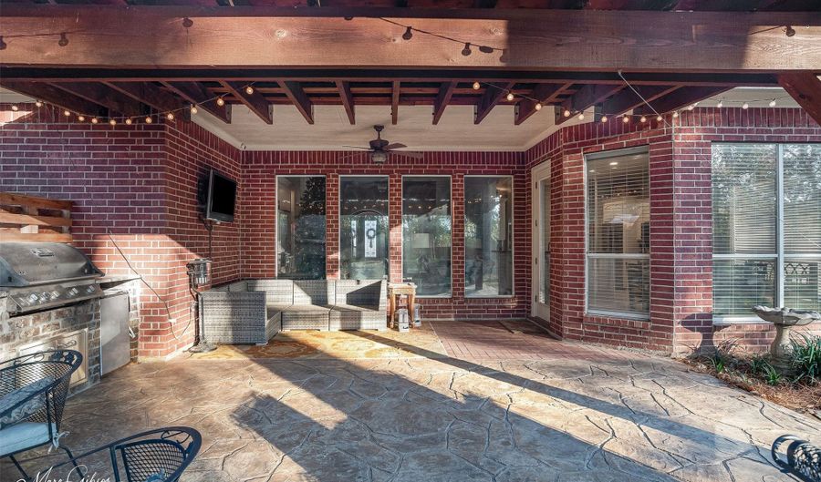 1310 Bay Ridge Dr, Benton, LA 71006 - 4 Beds, 4 Bath