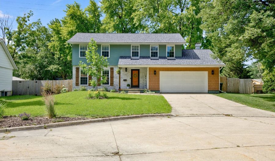 1421 NW Pebble Dr, Ankeny, IA 50023 - 4 Beds, 3 Bath