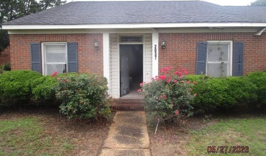 2037 STUART Ave, Albany, GA 31707 - 2 Beds, 2 Bath