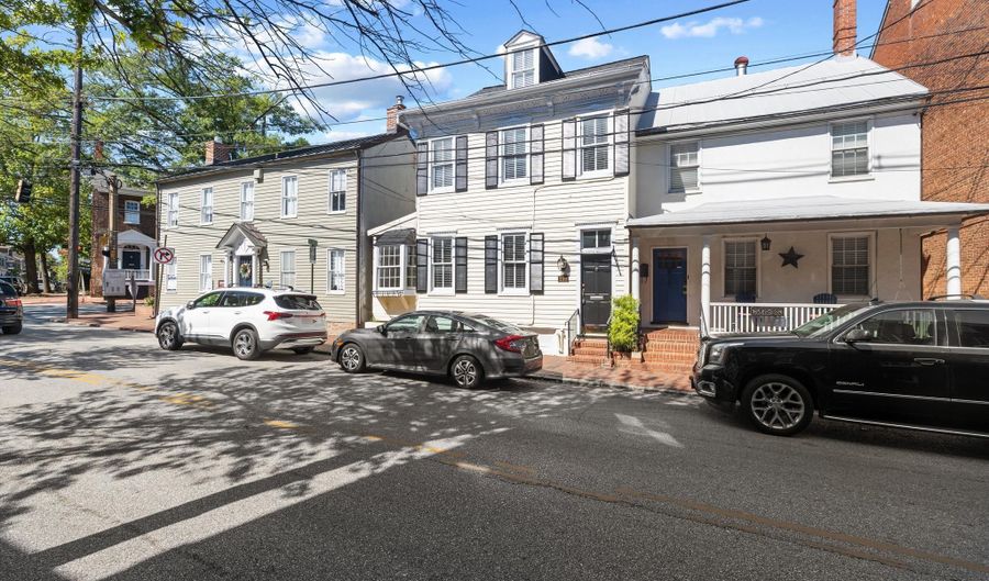 159 CONDUIT St, Annapolis, MD 21401 - 4 Beds, 2 Bath