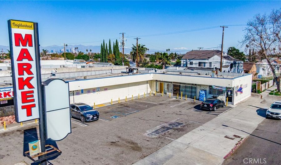 6822 S Western Ave, Los Angeles, CA 90047 - 0 Beds, 0 Bath