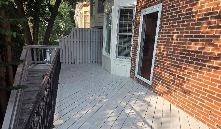 2229 OAK Ct N, Arlington, VA 22209 - 3 Beds, 4 Bath