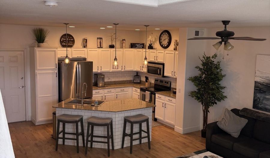 123 N WASHINGTON St 27, Chandler, AZ 85225 - 2 Beds, 3 Bath