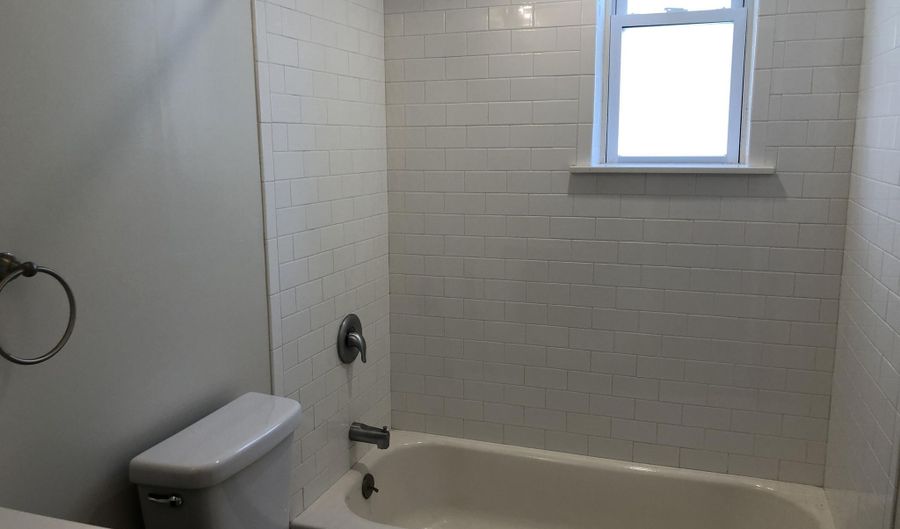 320 8th Ave 1, Asbury Park, NJ 07712 - 2 Beds, 2 Bath