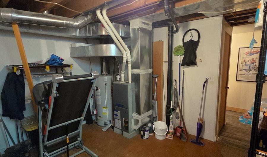 255 Guilford St, Brattleboro, VT 05301 - 3 Beds, 2 Bath