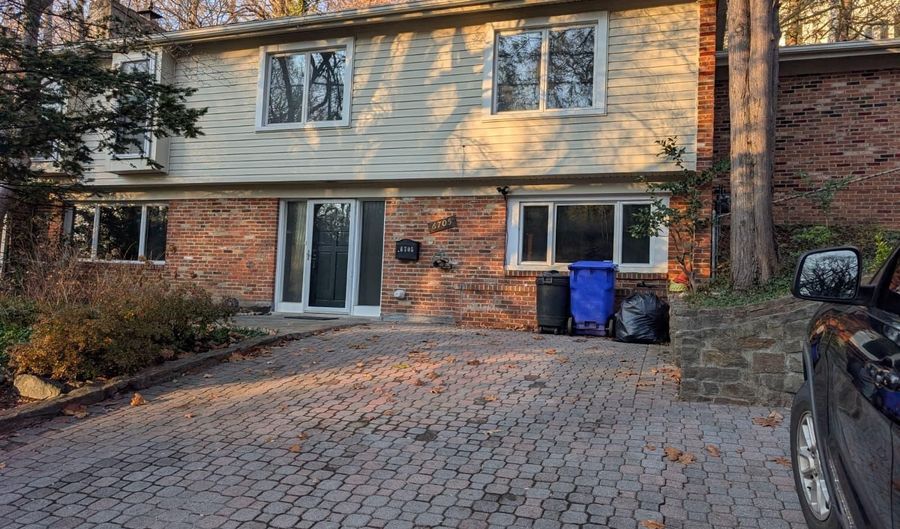 6705 GOLDSBORO Rd, Bethesda, MD 20817 - 4 Beds, 3 Bath
