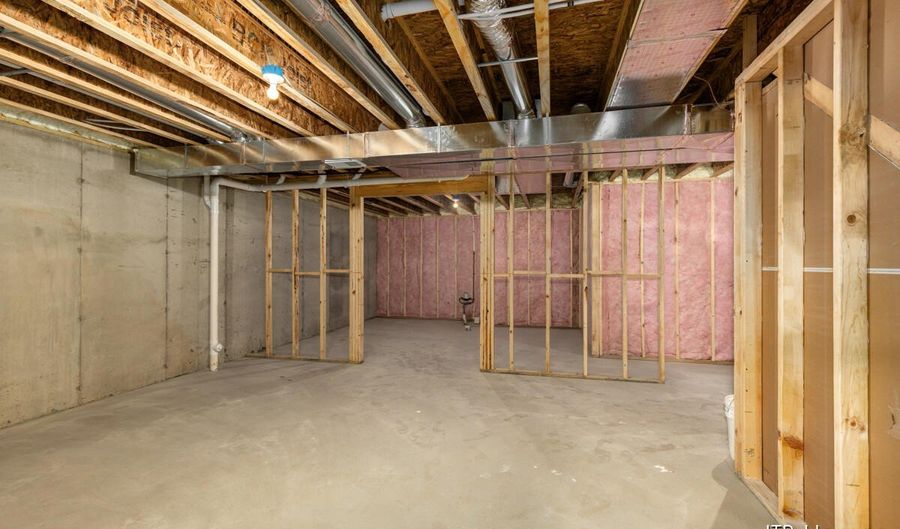 7605 Brook Villa Pl 18, Allendale, MI 49401 - 3 Beds, 3 Bath