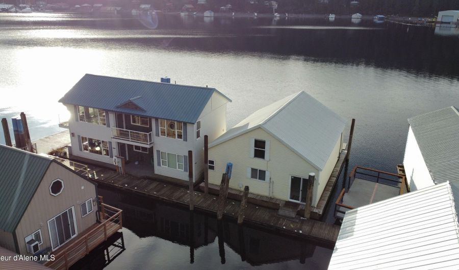 16862 E BOILEAUS G DOCK, Bayview, ID 83803 - 3 Beds, 2 Bath