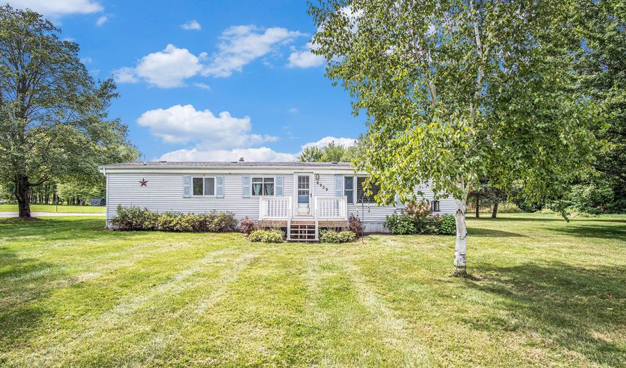 6939 Alden Nash Ave SE, Alto, MI 49302 - 3 Beds, 2 Bath