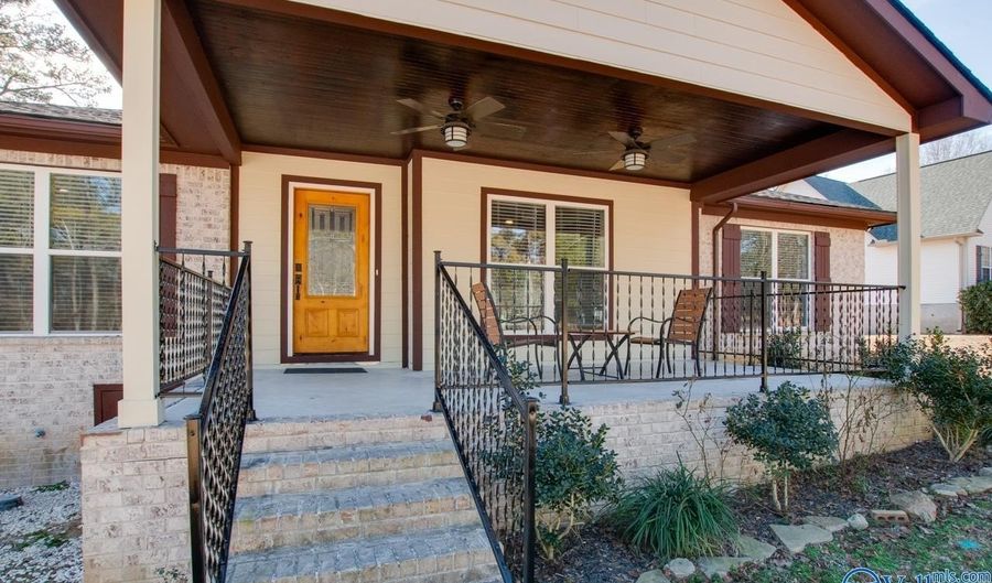 233 Carlin St, Albertville, AL 35951 - 4 Beds, 2 Bath