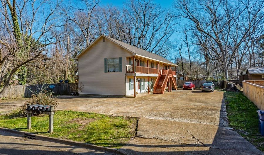 100 Potts St, Batesville, MS 38606 - 0 Beds, 0 Bath