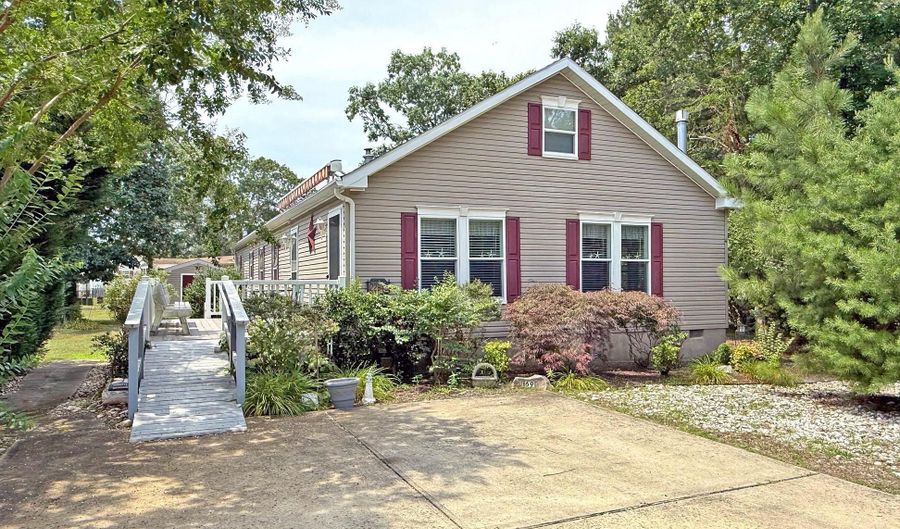 22943 WINTER DOE Dr 169, Lewes, DE 19958 - 3 Beds, 2 Bath