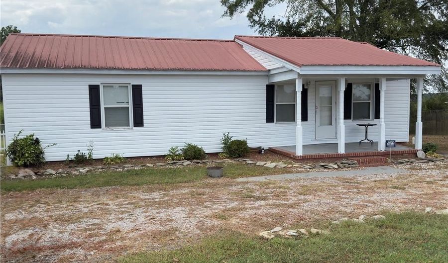 9697 US 52 Hwy N, Ansonville, NC 28007 - 2 Beds, 1 Bath