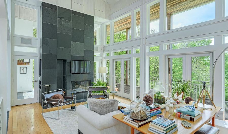 103 Long View Dr, Becket, MA 01223 - 5 Beds, 4 Bath