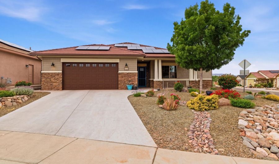 120 STONECREST Dr, Clarkdale, AZ 86324 - 3 Beds, 2 Bath