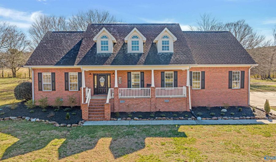 75 Pebble Brook Dr, Albertville, AL 35951 - 4 Beds, 4 Bath