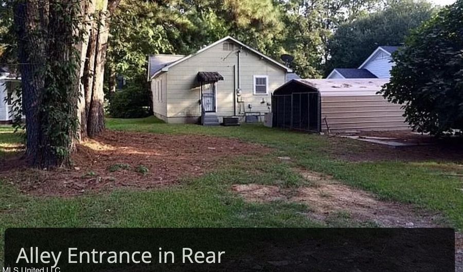 604 W West President Ave, Greenwood, MS 38930 - 2 Beds, 1 Bath