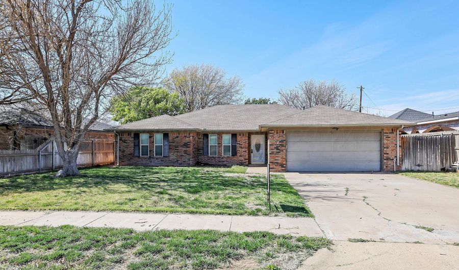 7902 Gerald Dr, Amarillo, TX 79121 - 4 Beds, 2 Bath