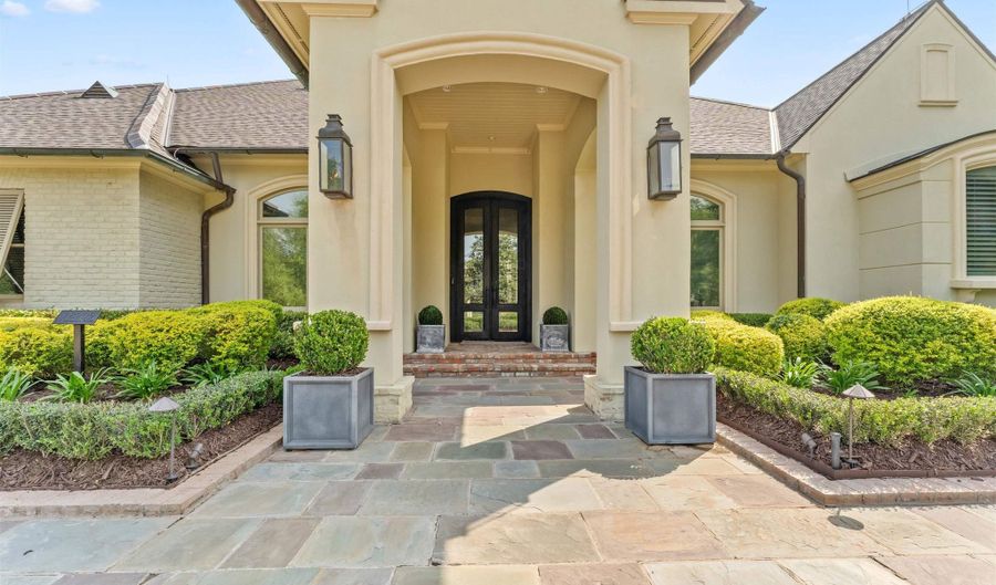 18209 N Mission Hills Ave, Baton Rouge, LA 70810 - 4 Beds, 6 Bath