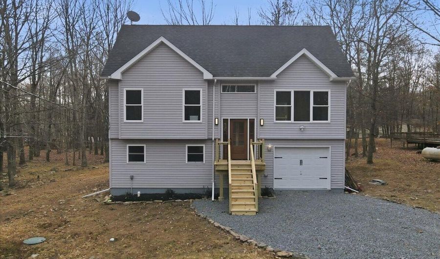 45 Tamarack Ter, Albrightsville, PA 18210 - 3 Beds, 3 Bath