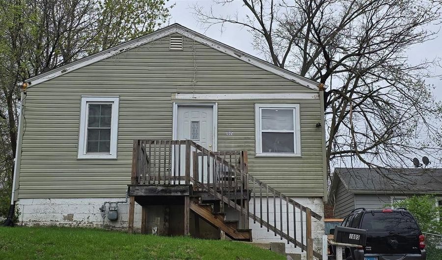 1005 Marie Ave, Alton, IL 62002 - 2 Beds, 1 Bath