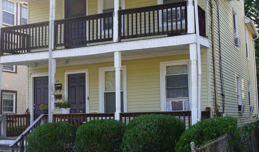34 Hanford Ave, Bridgeport, CT 06605 - 5 Beds, 3 Bath