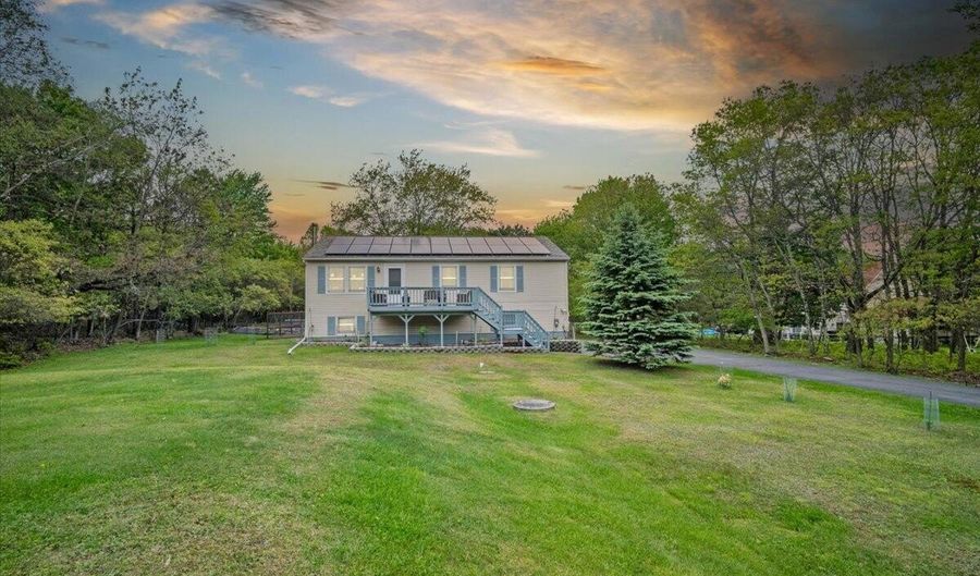 2448 Tacoma Dr, Blakeslee, PA 18610 - 3 Beds, 2 Bath