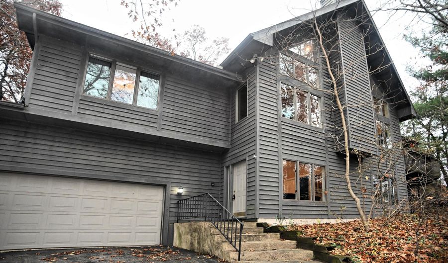 105 S Merrivale Ave, Beverly Shores, IN 46301 - 3 Beds, 3 Bath