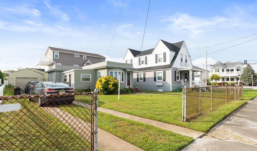 902 Atlantic, North Wildwood, NJ 08260 - 2 Beds, 1 Bath