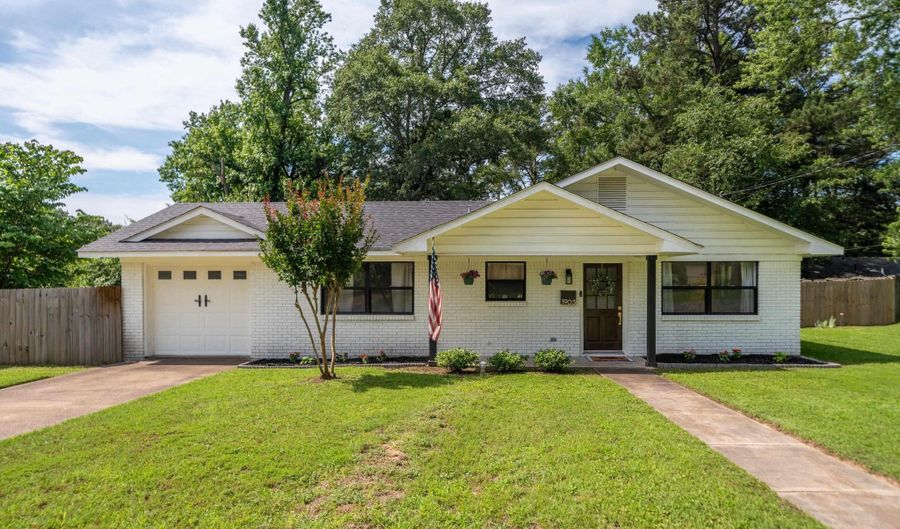 1903 Sylvia St, Arkadelphia, AR 71923 - 3 Beds, 2 Bath
