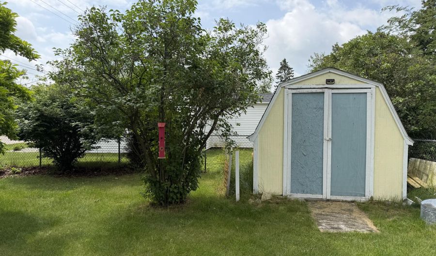 194 N Oliver St, Alpena, MI 49707 - 2 Beds, 1 Bath