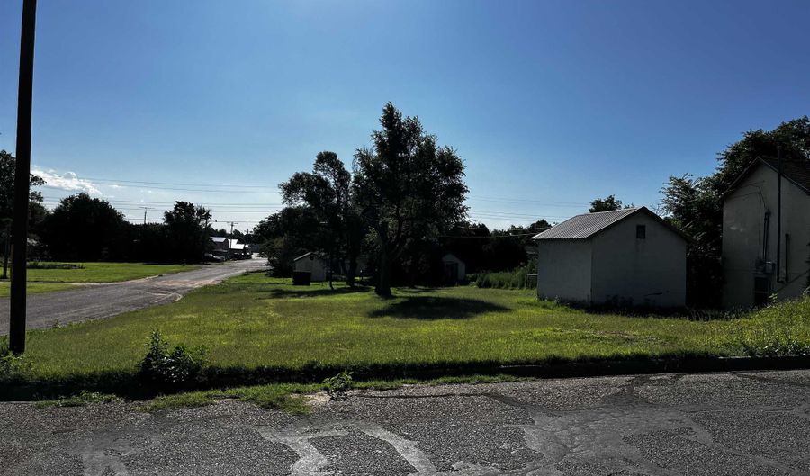 102 Avenue G, Beaver, OK 73932 - 0 Beds, 0 Bath
