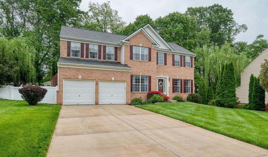 2623 E RHODODENDRON Dr, Abingdon, MD 21009 - 5 Beds, 4 Bath